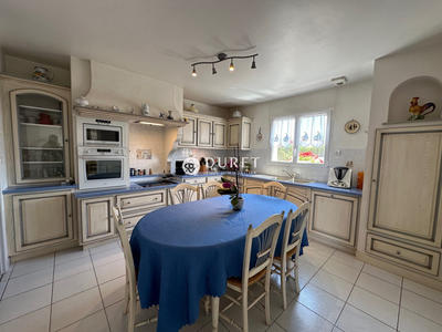 Maison - 159 m² - 6 pièces