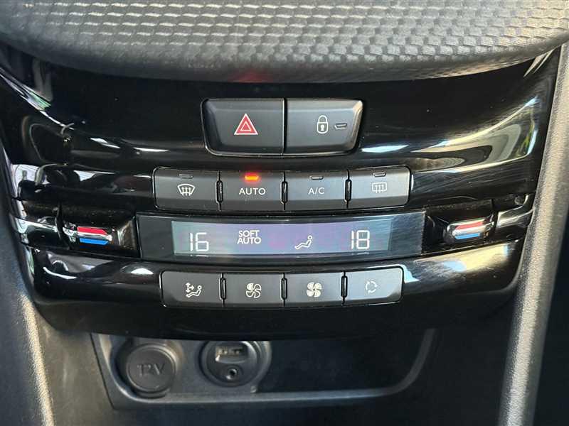 Peugeot 2008 1.6 BlueHDi 100ch Bvm5 Allure