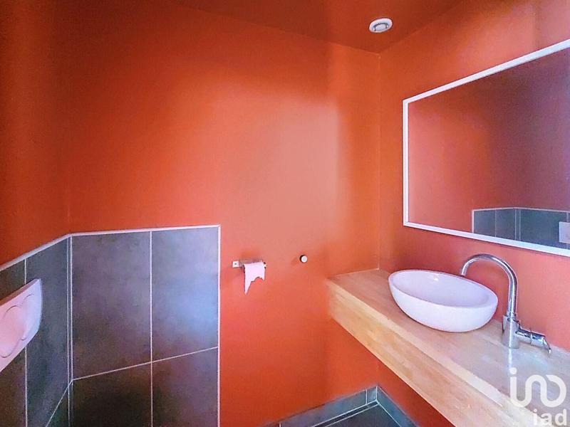 Local commercial - 204 m² - 10 pièces