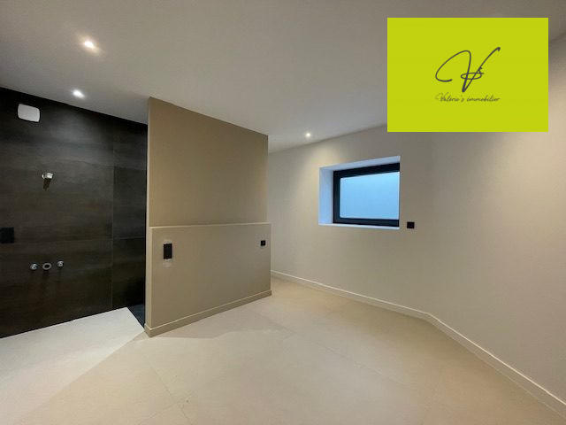 Maison - 187 m² - 6 pièces