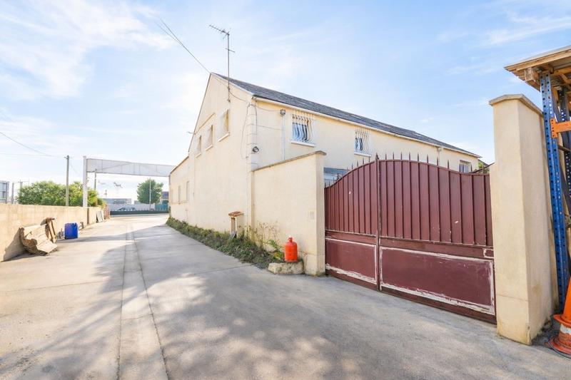 Appartement - 286 m² - 8 pièces