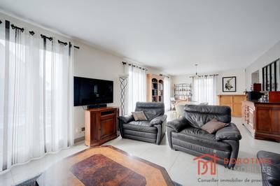 Maison - 128 m² - 6 pièces