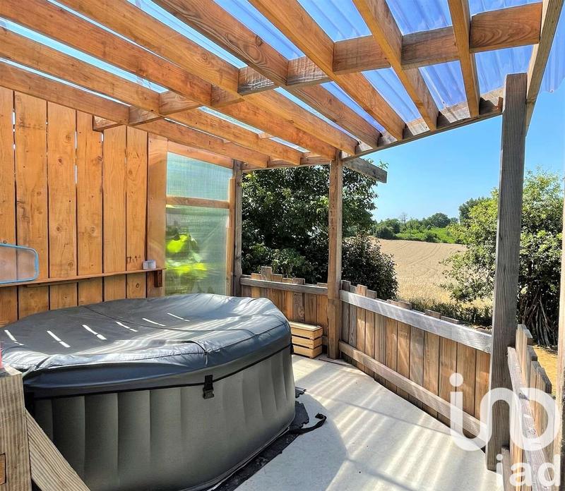 Maison - 258 m² - 5 pièces