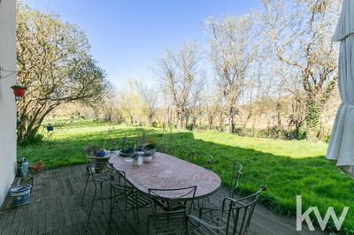 Maison - 210 m² - 7 pièces