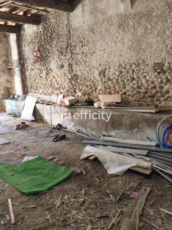 Grange - 180 m² - 2 pièces