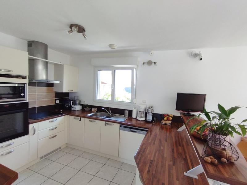 Maison - 102 m² - 5 pièces