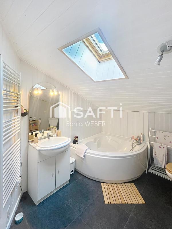 Maison - 147 m² - 6 pièces