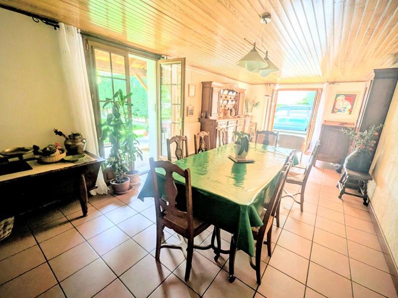 Maison - 166 m² - 6 pièces
