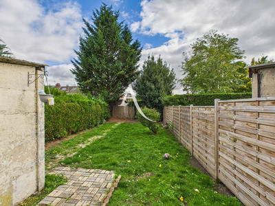 Maison - 104 m² - 5 pièces