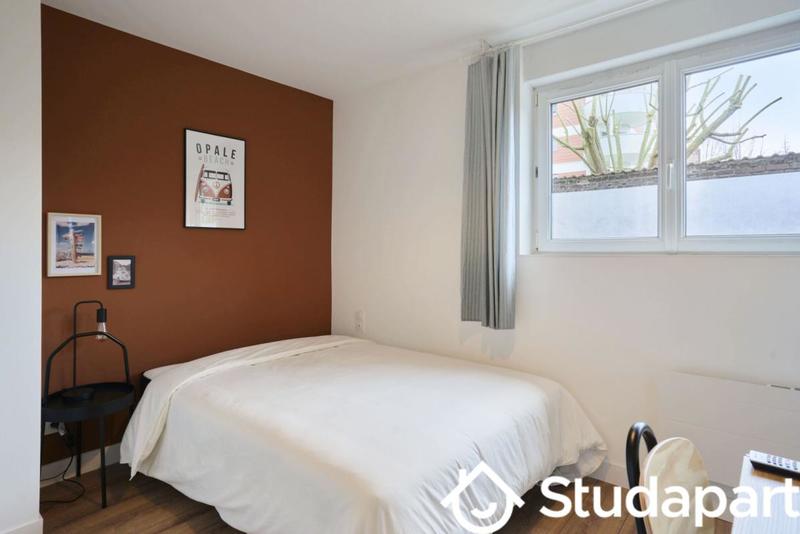 Chambre - 11 m² - 1 pièce