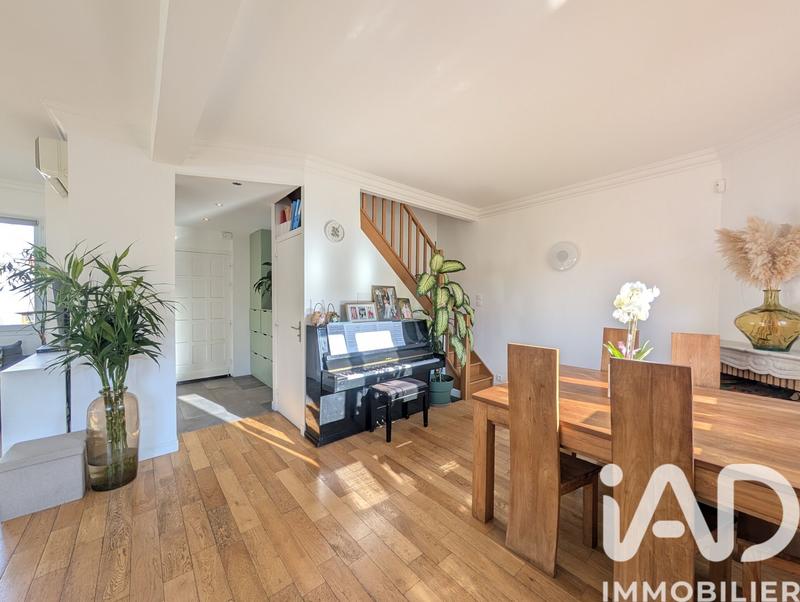 Maison - 101 m² - 6 pièces