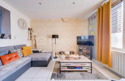 Maison en pierre - 94 m² - 5 pièces