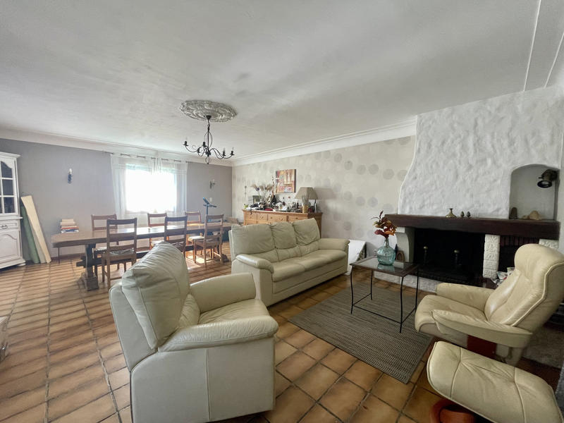 Maison - 183 m² - 5 pièces