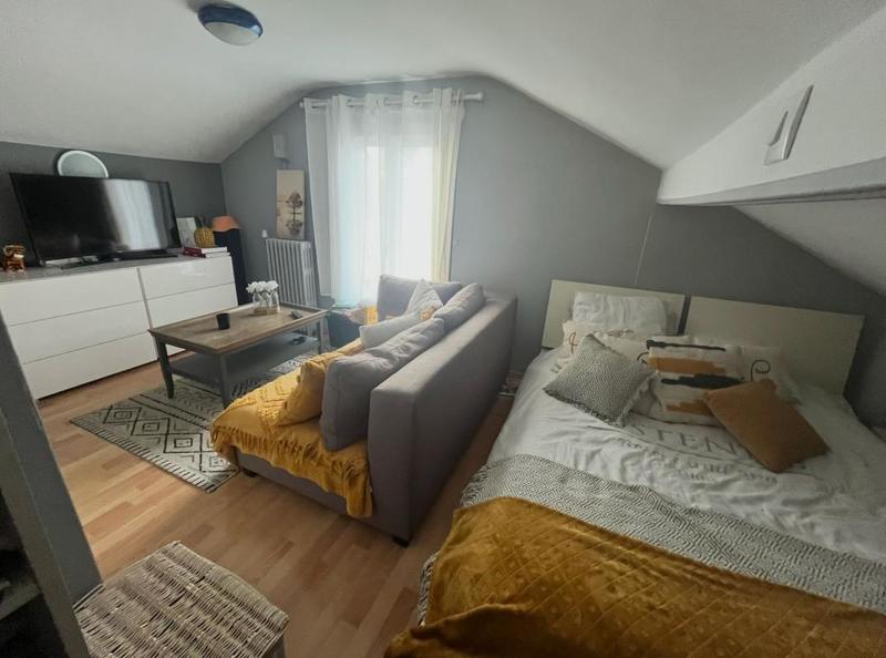 Maison - 96 m² - 5 pièces