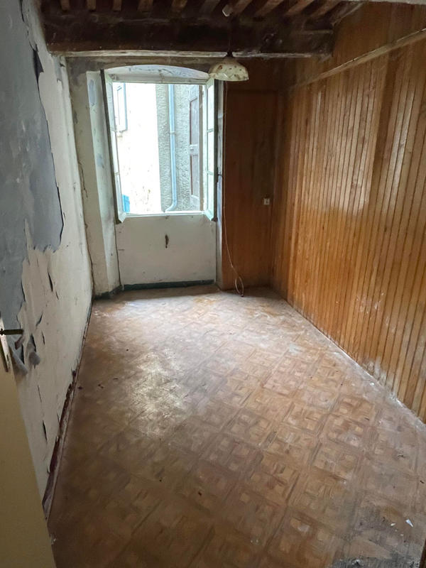 Maison de village - 105 m² - 10 pièces