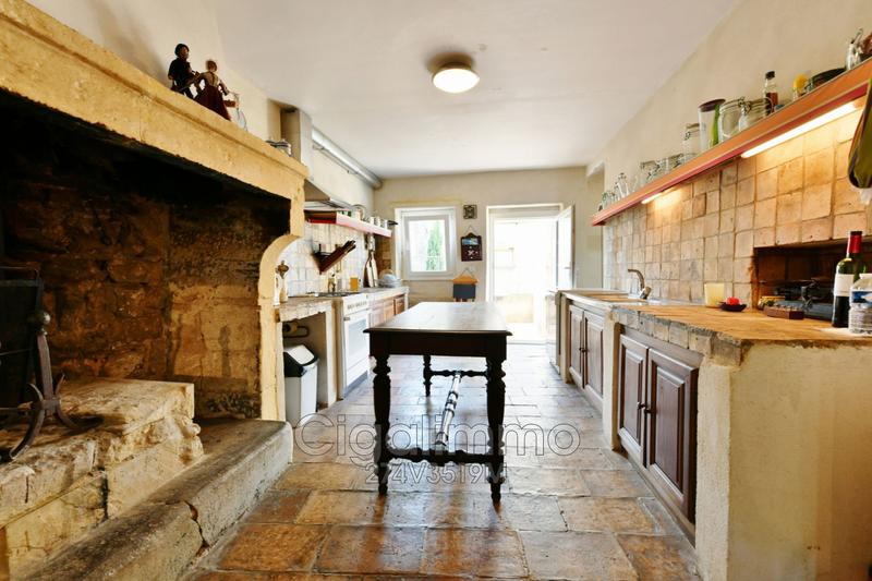 Maison en pierre - 200 m² - 8 pièces