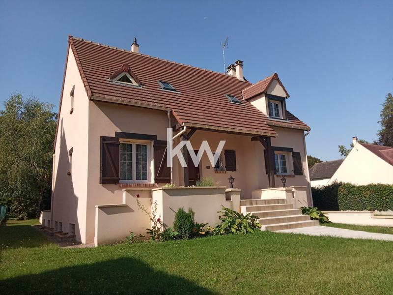 Maison - 162 m² - 8 pièces