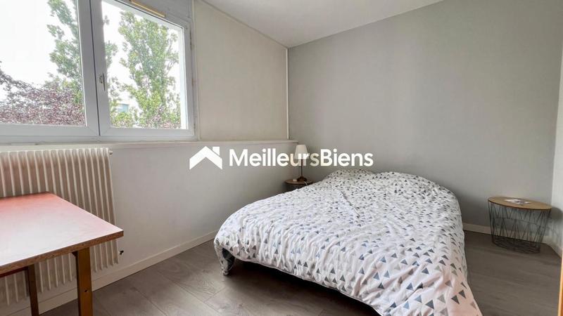 Appartement - 80 m² - 4 pièces