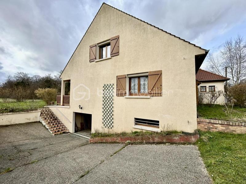 Maison - 175 m² - 8 pièces