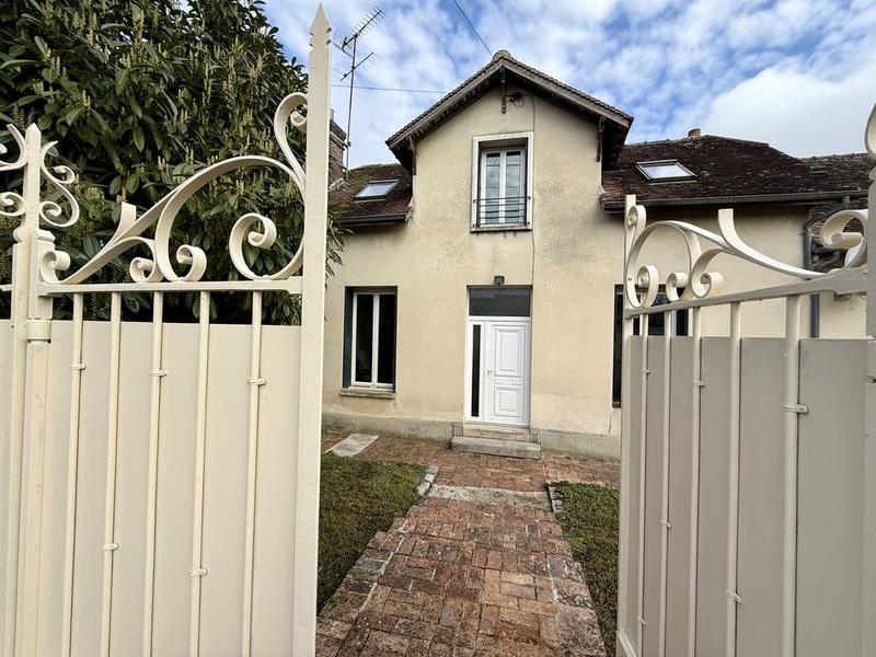 Maison - 76 m² - 5 pièces