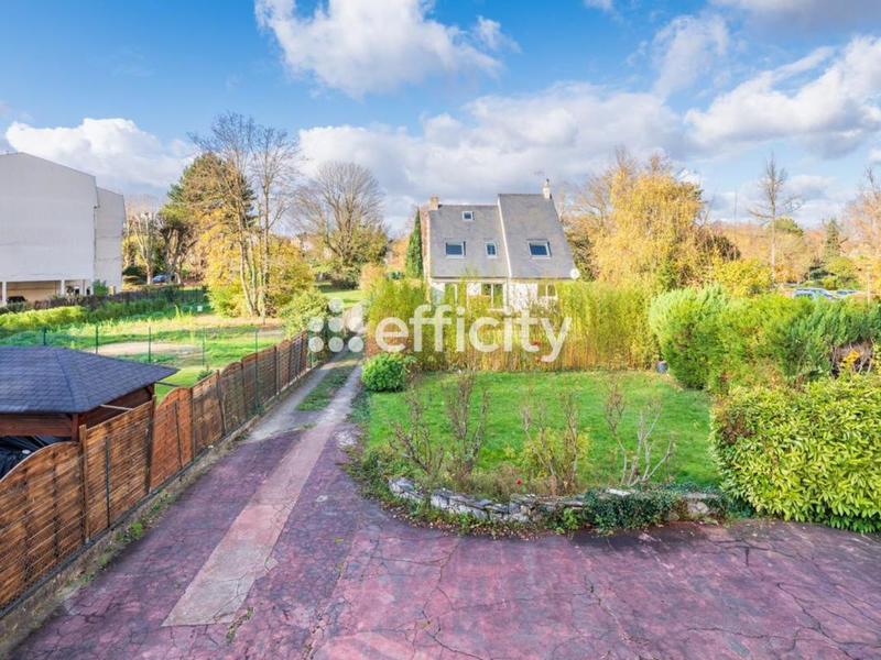 Pavillon - 311 m² - 8 pièces