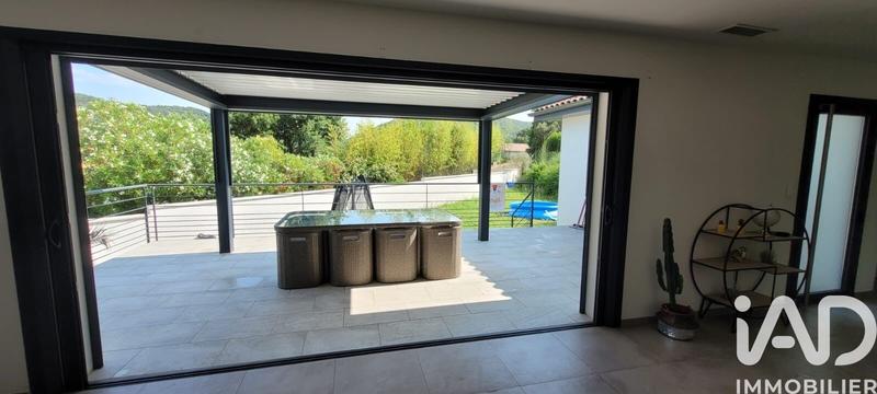 Maison - 138 m² - 3 pièces