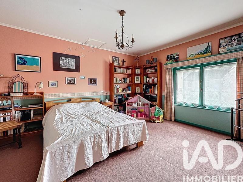 Maison - 182 m² - 6 pièces