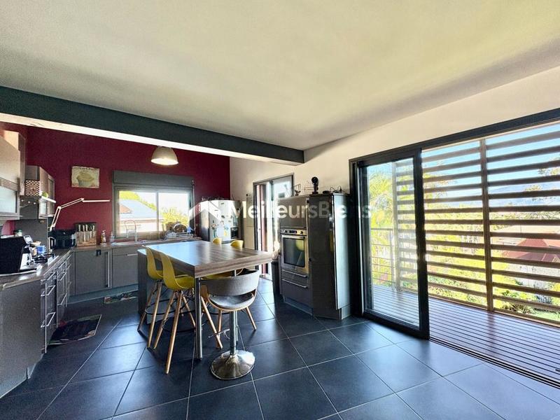 Maison d'architecte - 230 m² - 9 pièces