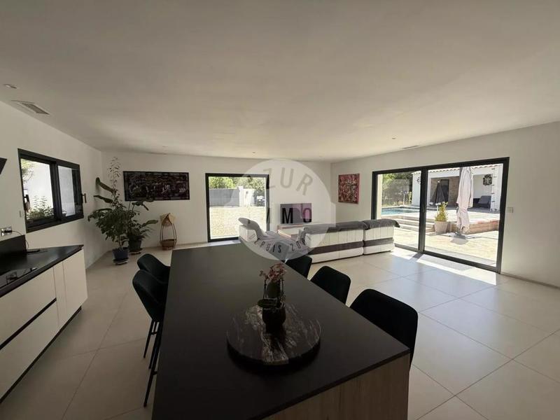 Maison - 150 m² - 5 pièces