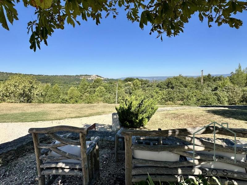 Maison - 200 m² - 6 pièces