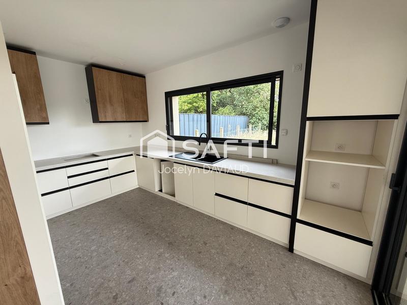 Maison - 180 m² - 6 pièces