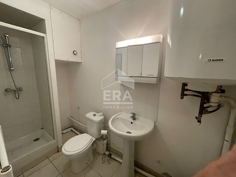 Local commercial - 90 m² - 5 pièces