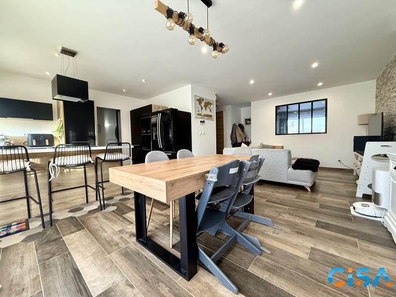 Maison - 125 m² - 6 pièces