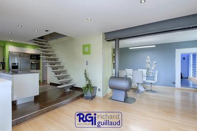 Maison - 123 m² - 4 pièces