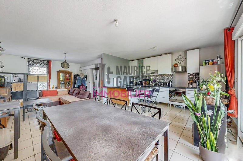 Maison - 102 m² - 5 pièces