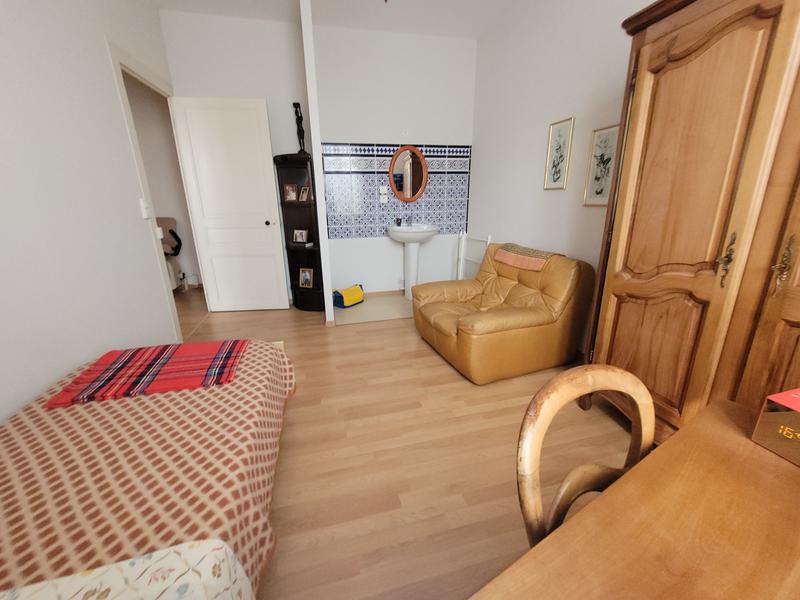 Maison - 170 m² - 8 pièces