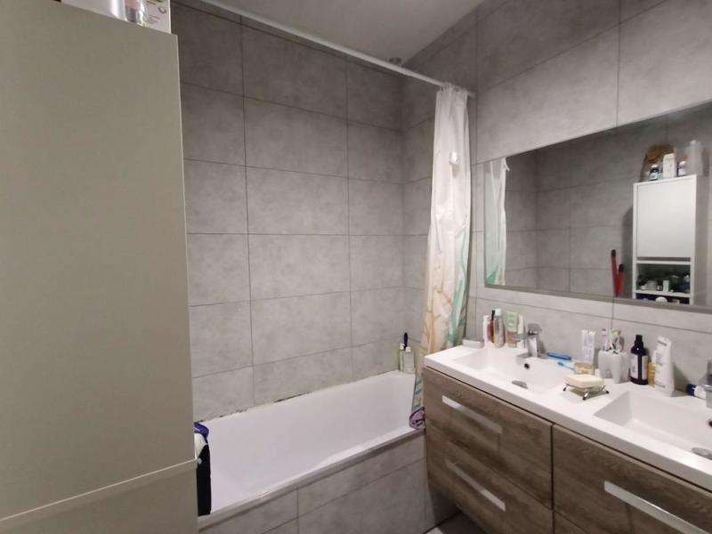 Studio - 149 m² - 5 pièces