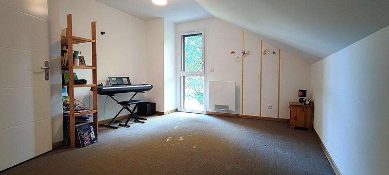 Maison - 94 m² - 5 pièces