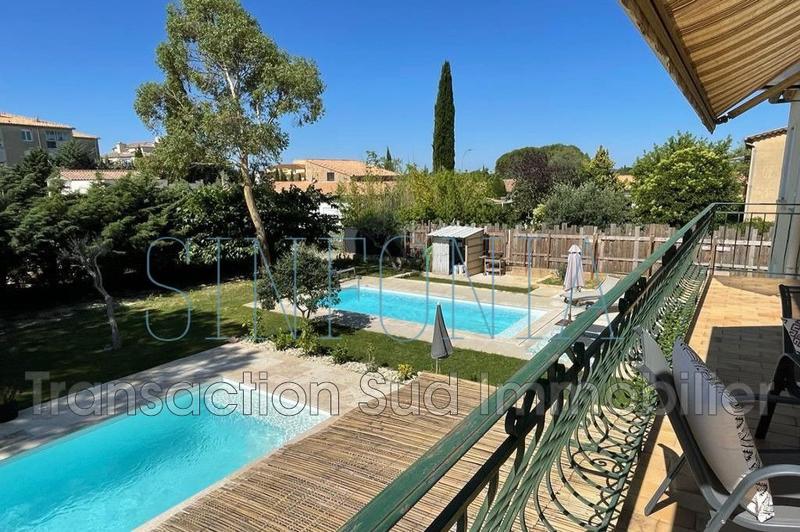 Propriété - 235 m² - 10 pièces