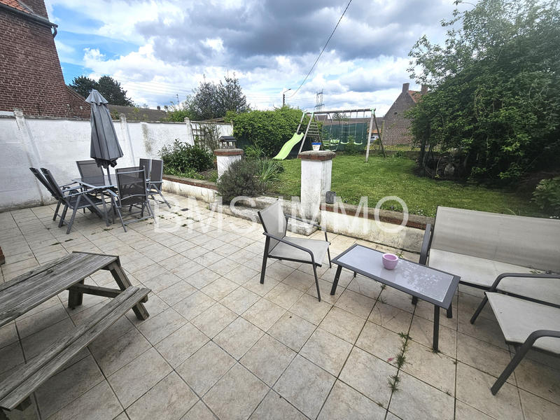 Maison - 96 m² - 5 pièces