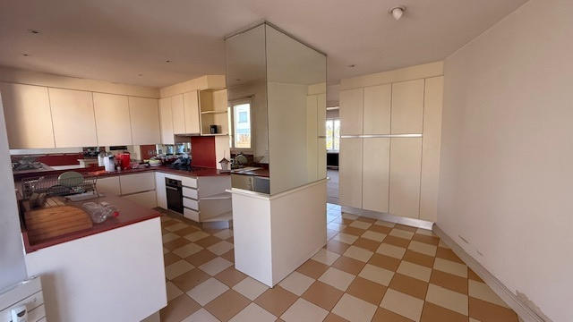 Appartement - 218 m² - 6 pièces