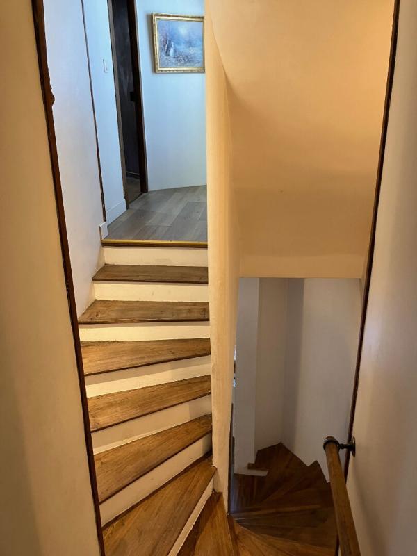 Maison - 194 m² - 8 pièces