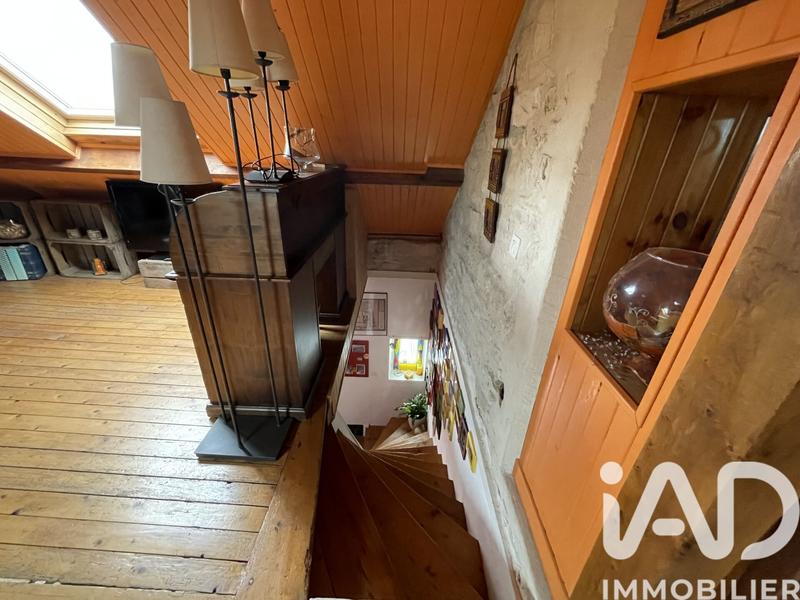 Maison - 161 m² - 7 pièces