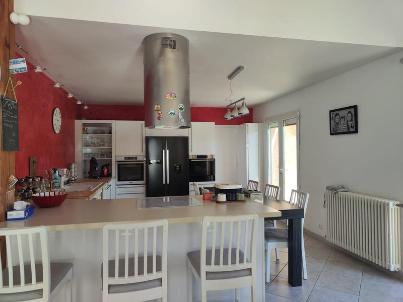 Maison - 176 m² - 7 pièces