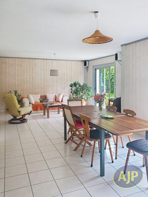 Maison - 173 m² - 7 pièces