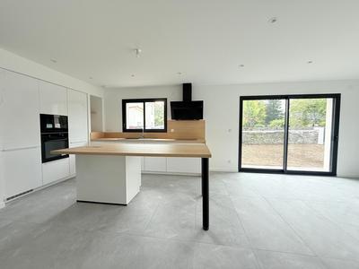 Maison - 115 m² - 4 pièces