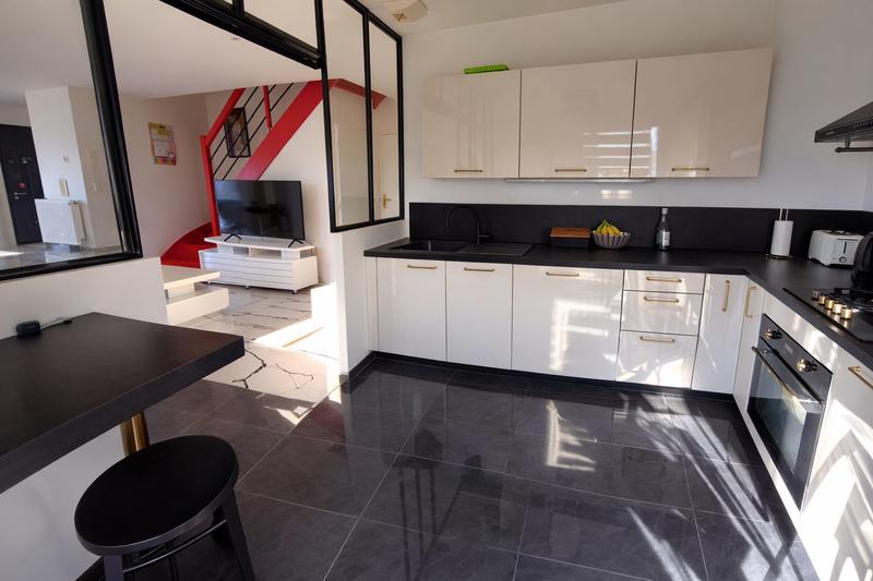 Maison - 94 m² - 5 pièces