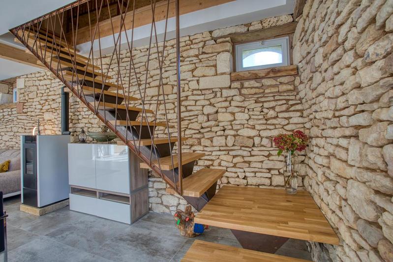 Maison - 480 m² - 11 pièces