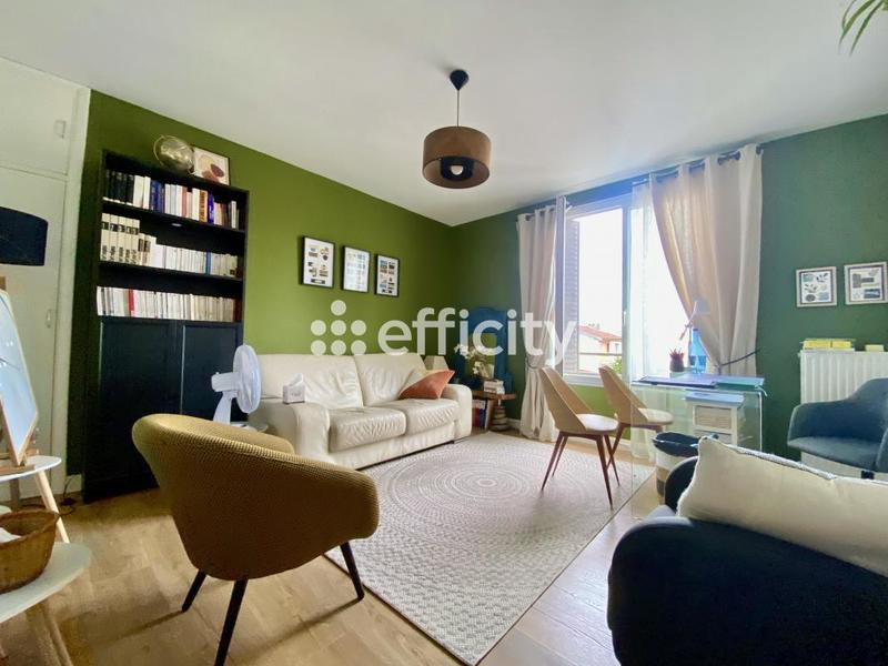 Maison - 211 m² - 6 pièces