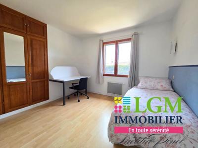 Maison - 206 m² - 8 pièces